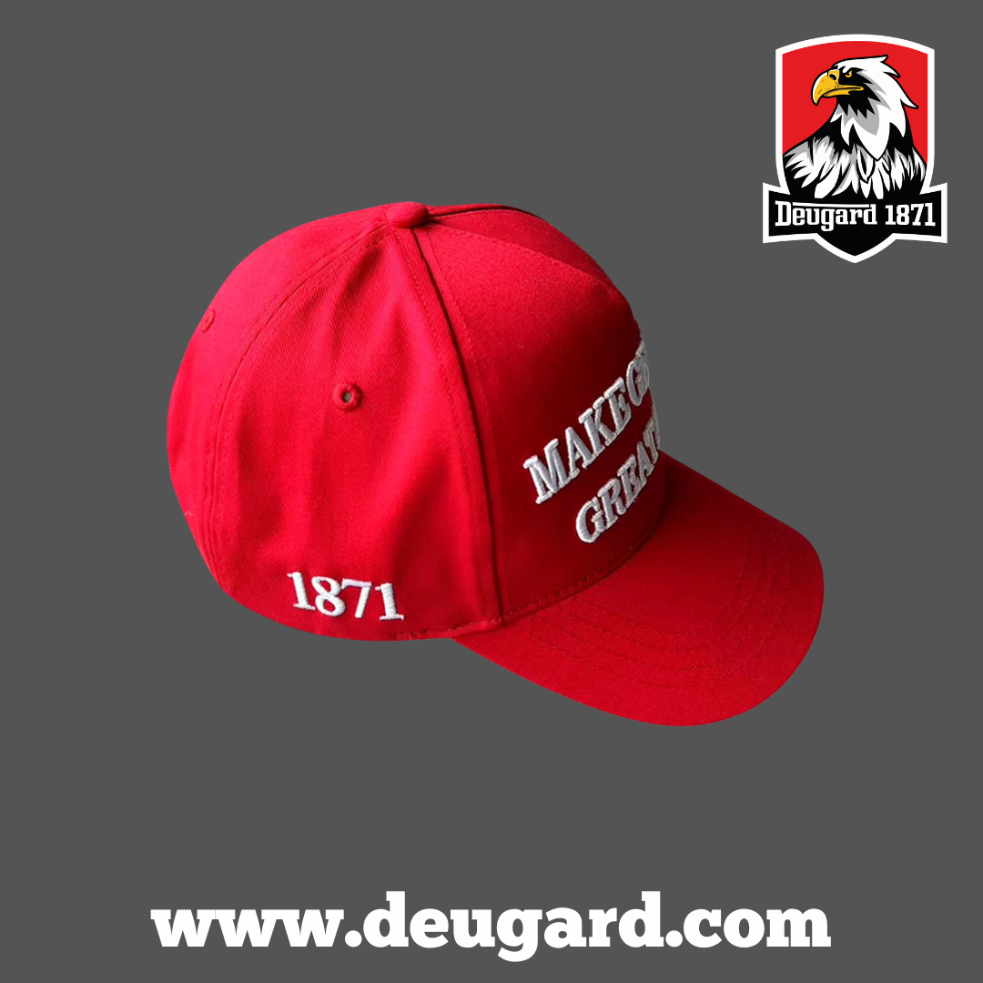 "Make Germany Great Again"  rote Baseballkappe mit weißer Schrift, Fahne in schwarz-weiß-rot